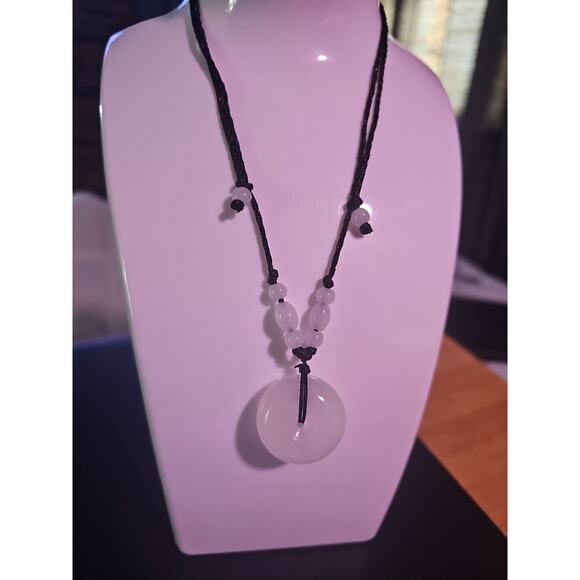 Beautiful! Natural Jade Peace Lucky Buckle Pendant Necklace Healing Adjustable - Picture 6 of 12